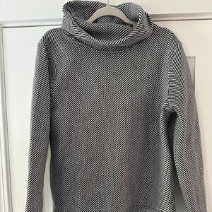 Jcrew Herringbone Funnelneck Fleece